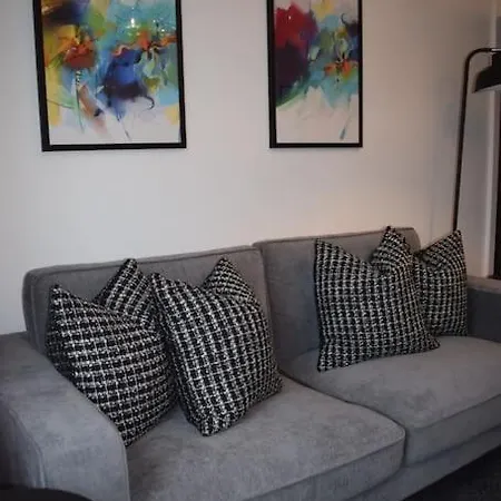 The Little Luxury Getaway! * Leeds (West Yorkshire)