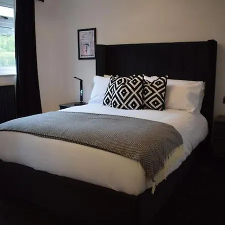 The Little Luxury Getaway! *