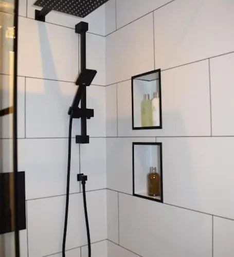 The Little Luxury Getaway! بيت للعطل ليدز