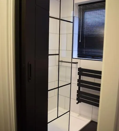 The Little Luxury Getaway! * Leeds (West Yorkshire)