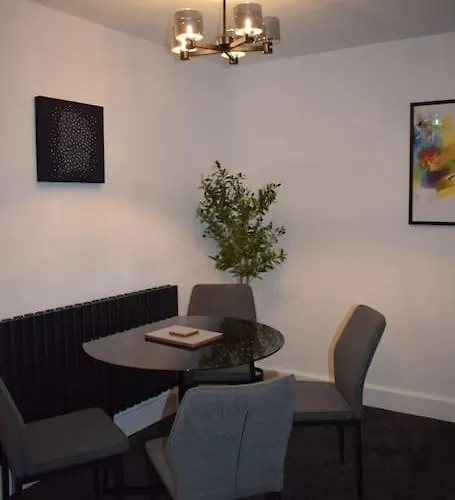 The Little Luxury Getaway!