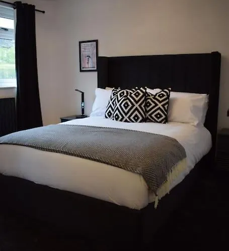 The Little Luxury Getaway! *